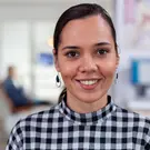 Ana Paula, cliente satisfeita com as soluções de crédito da B2B Positivo